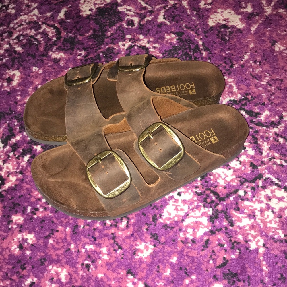 White Mountain Footbeds Sandals🌸